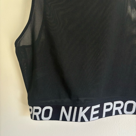 Nike Pro Women's Cropped Sheer Black Mesh Tank Top.  Perfect for Summer.  Medium - Picture 3 of 16